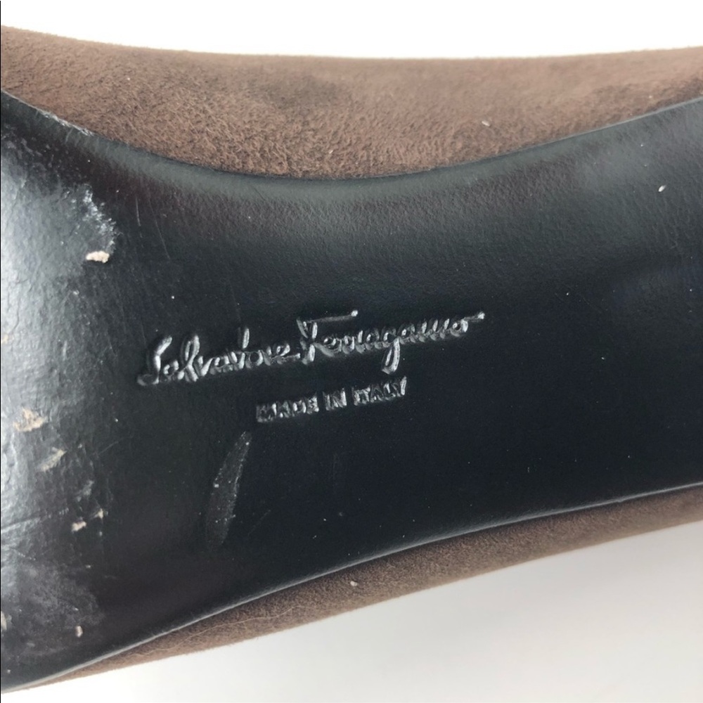 Salvatore Ferragamo Brown Suede Tortoise Heels 6 - Picture 4 of 8